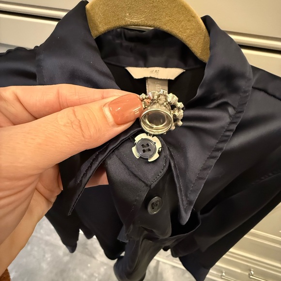 Vintage crystal earrings turned into button covers. Awesome accessories - Picture 4 of 9